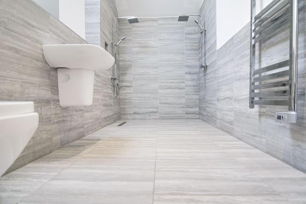 Hoxne Cottages - Rose Cottage With Private Hot Tub يورك المظهر الخارجي الصورة